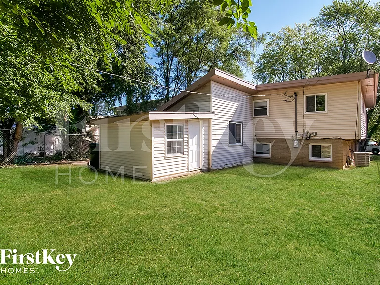 2108 Linden Ave — Photo 14