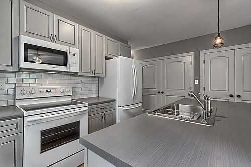 1st image of 5204 Oleatha Ave