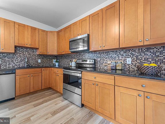 4th image of 705 Shadyside Ave