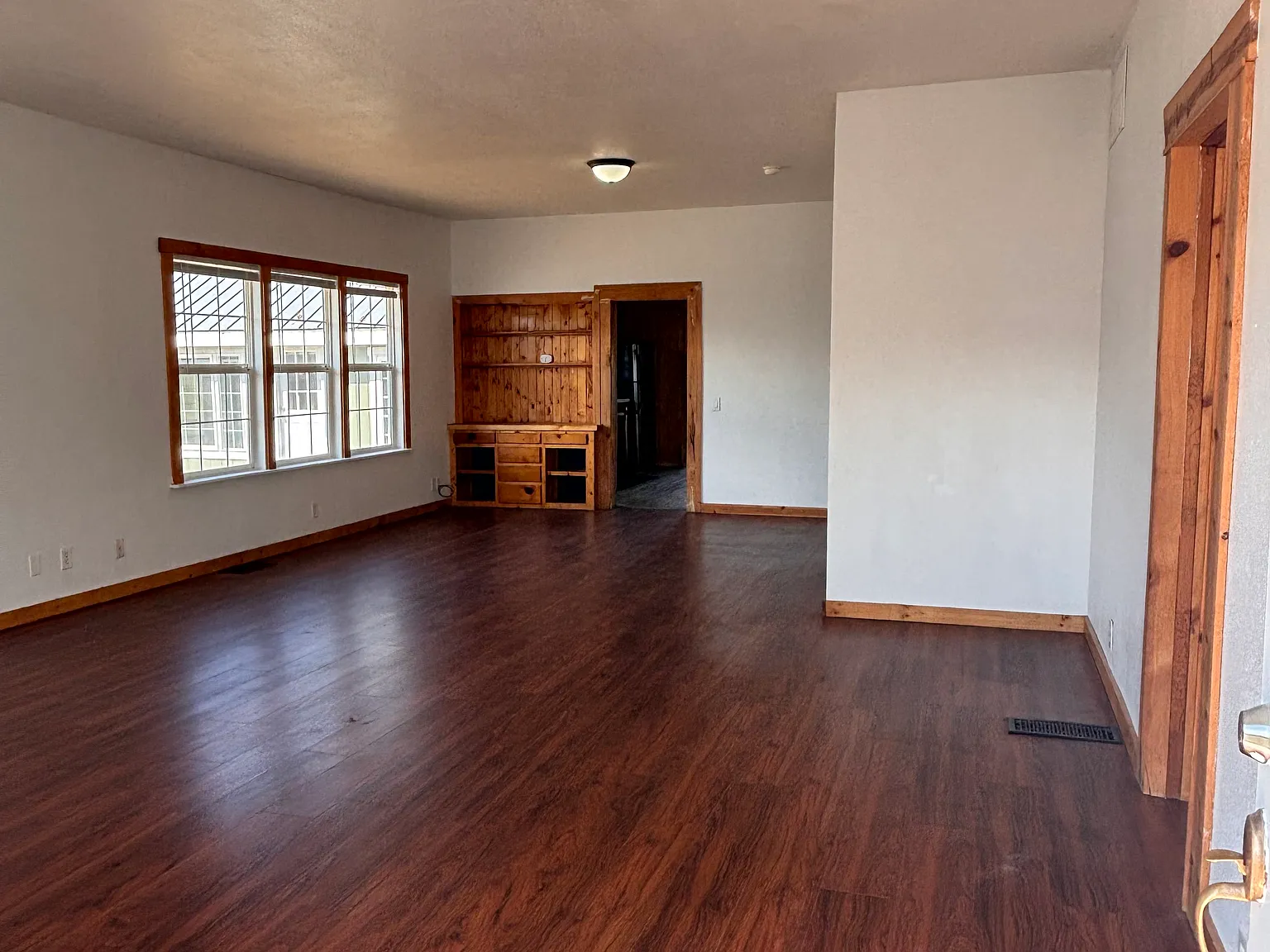 4 bed, 1472 sqft, $2,450 — Photo 2