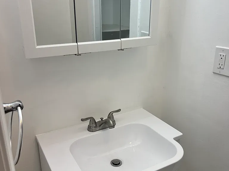 29 Neil St — Photo 16