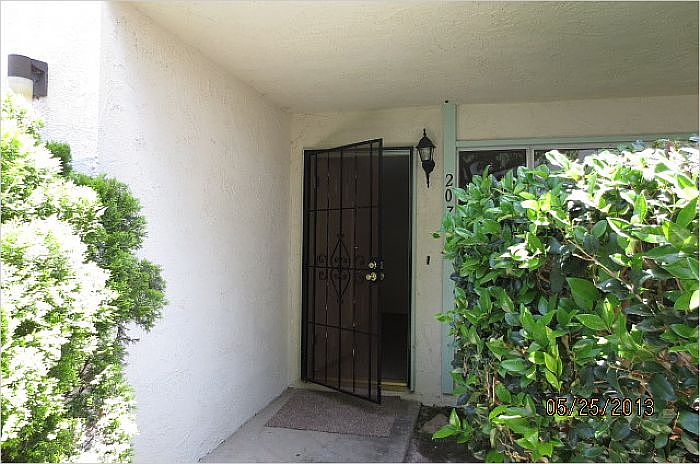 1st image of 207 Sharon Ln