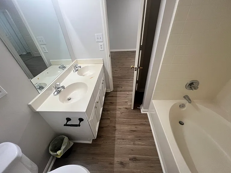 5805 Pennycross Ln — Photo 15