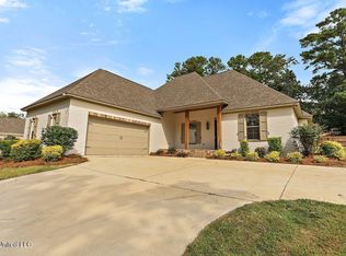 403 Castlewoods Blvd, Brandon, MS 39047