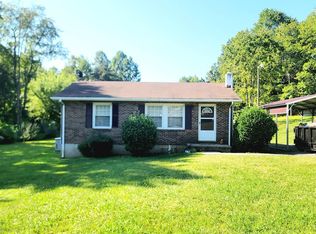 2913 Galts Mill Rd, Madison Heights, VA 24572