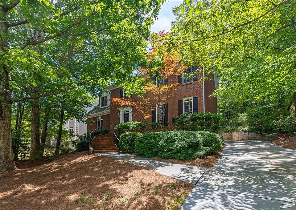 1st image of 9765 Summer Oaks Dr