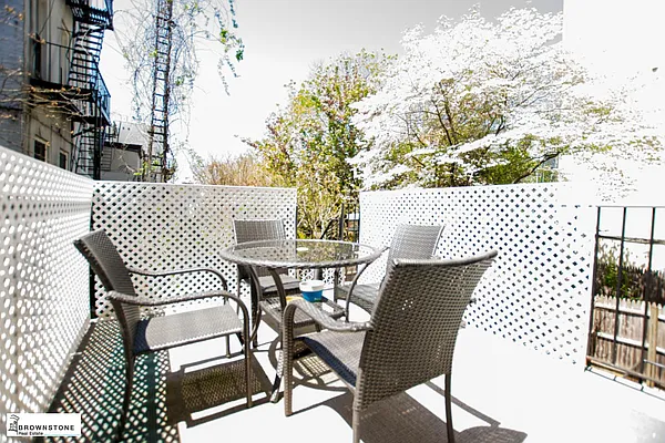 Rented by Brownstone Real Estate | media 14