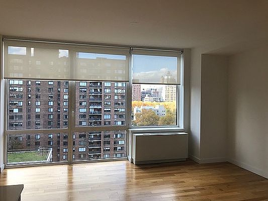 3rd image of 805 Columbus Ave APT 10E