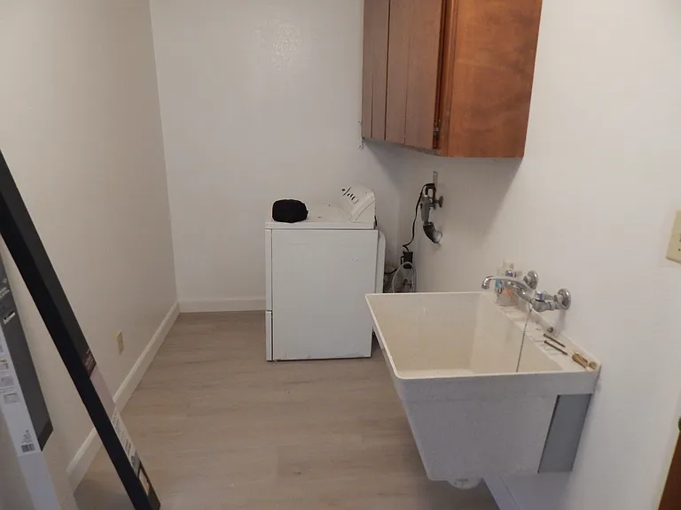3339 Laguna Ave — Photo 25