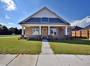 105 Coopers Hawk Dr, Conway, AR 72034