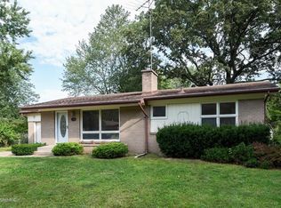 281 Kublick Dr, Benton Harbor, MI