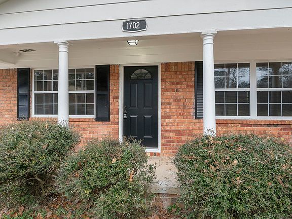 4th image of 1702 Lynnwood Dr