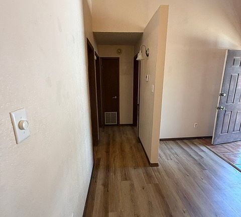 4th image of 303 Racquet Dr #1FOX-10