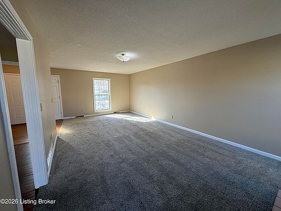 3rd image of 110 Brendenwood Ct