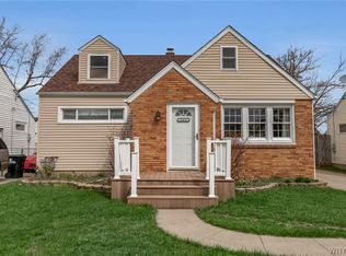 241 Briarhurst Dr, Tonawanda, NY 14150