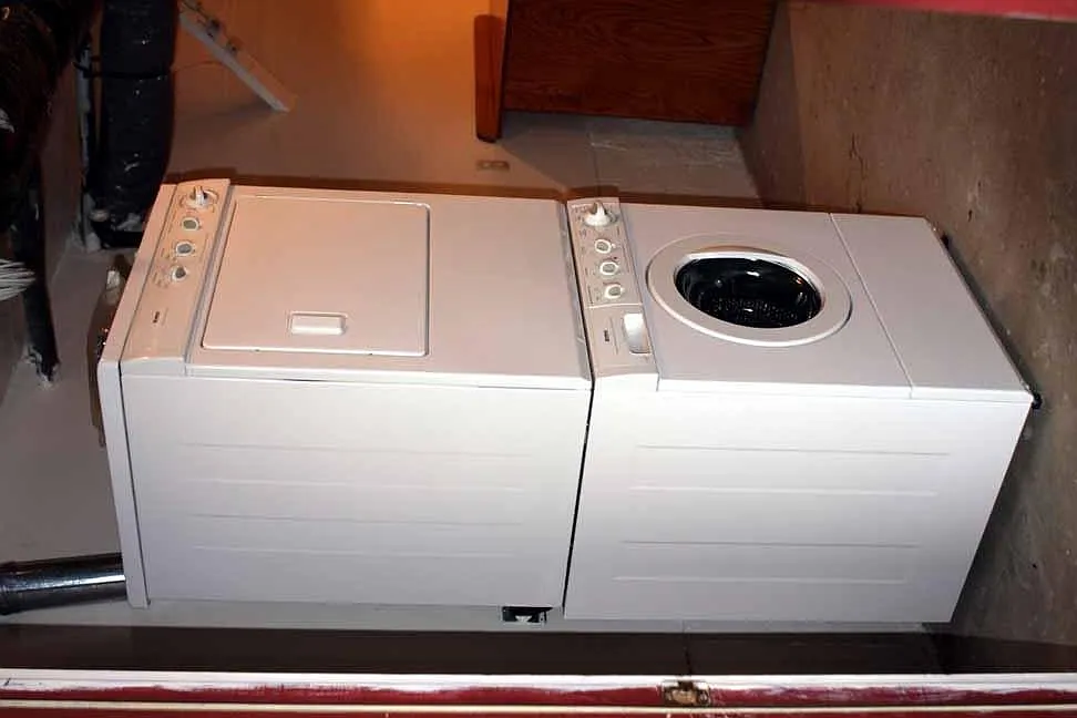 1 bed, 900 sqft, $1,370 — Photo 3