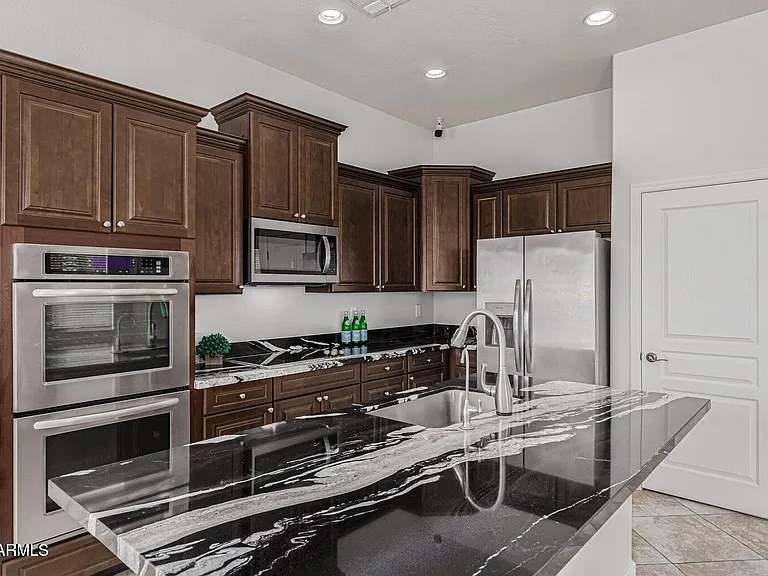 3407 E Glacier Pl — Photo 5