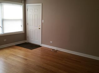 1004 Parkwood Dr APT 2E, Joliet, IL 60432