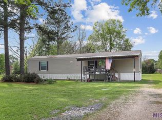 27379 Graves Dr, Slaughter, LA 70777