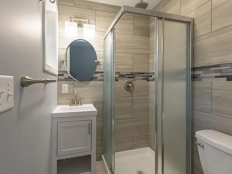 1125 Windsor Dr — Photo 10