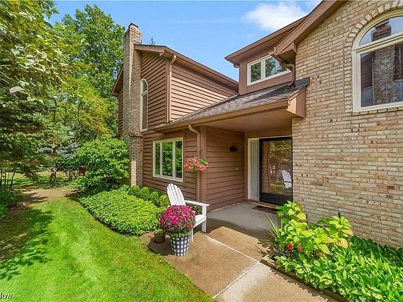 2nd image of 5 Sherwood Ct