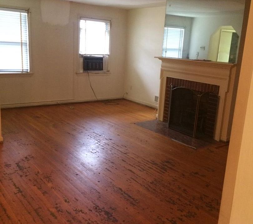 2nd image of 68 Sheridan St NE