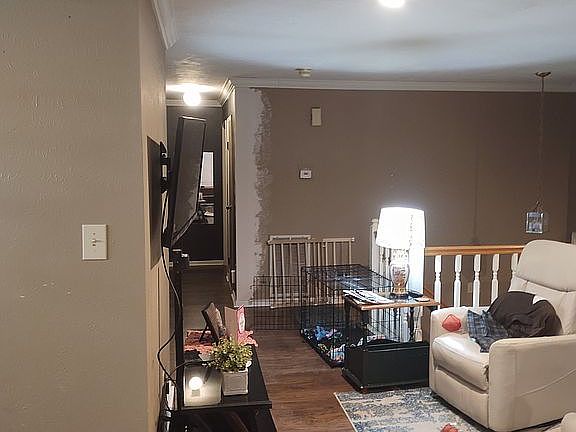 3rd image of 15807 Pinyon Creek Dr