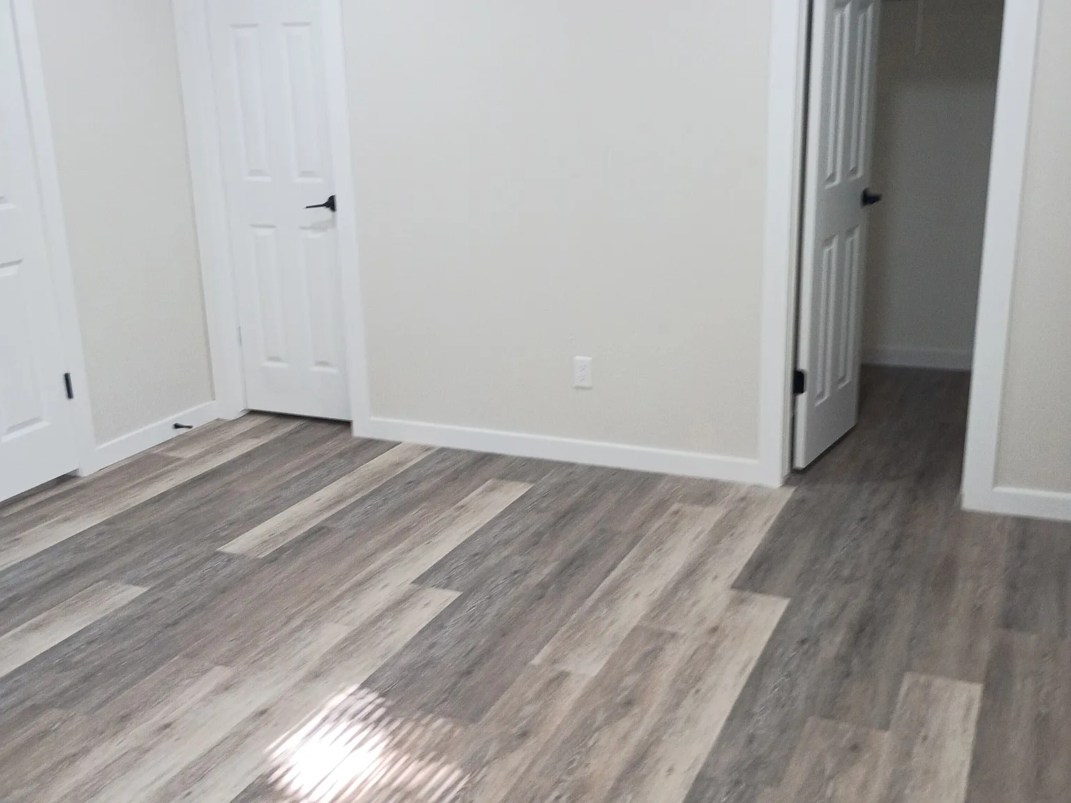 3 bed, 1176 sqft, $2,100 — Photo 4