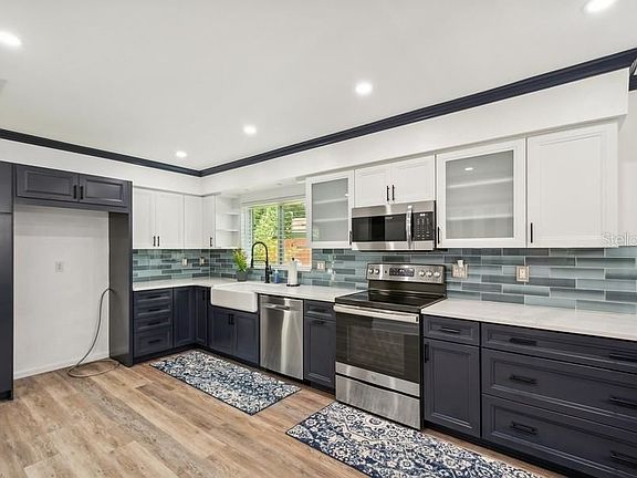 4th image of 3224 NW 28th Pl