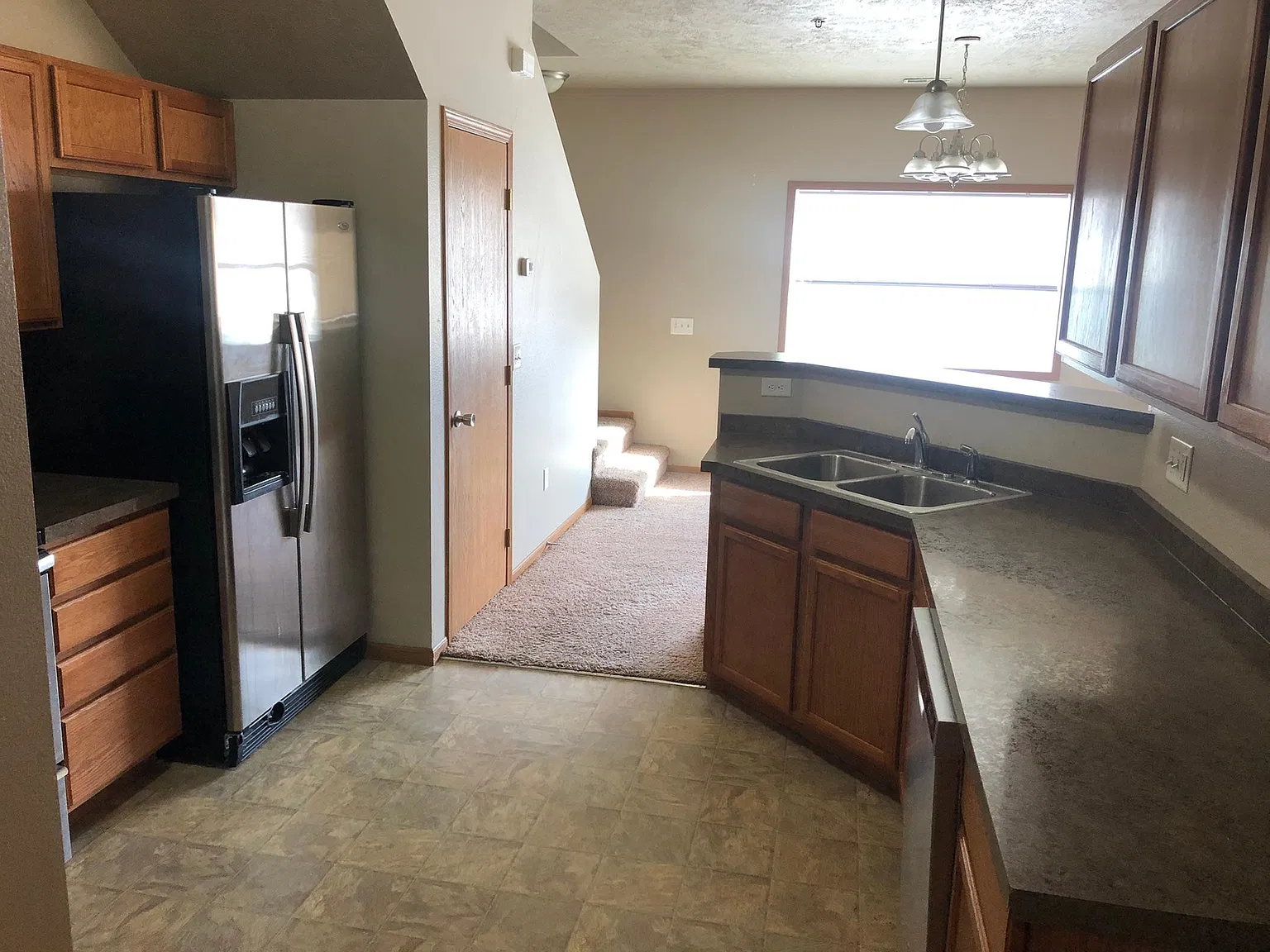 3 bed, 2.5 bath, 1668 sqft, $1,595 — Photo 4