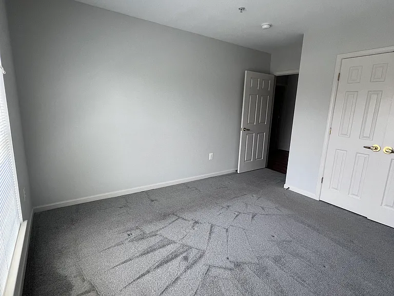Dunn Loring Metro Apartments — Photo 10