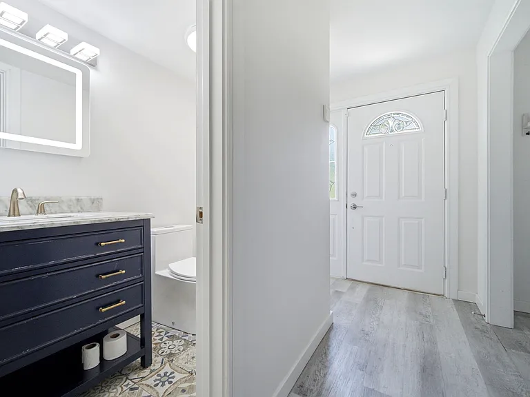 5864 Oval — Photo 20