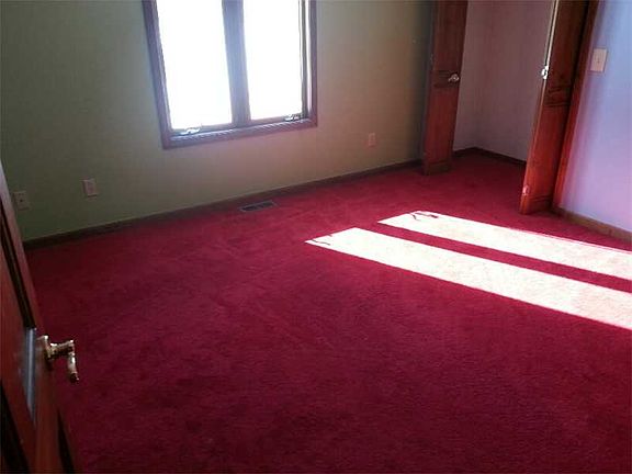 5th image of 5015 Waterbury Ct