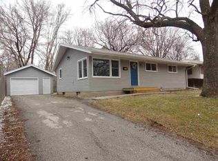1110 Cottonwood Ave, Iowa City, IA 52240