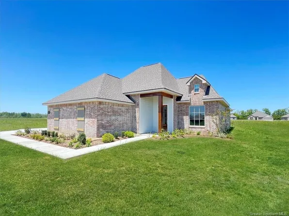 8128 Caden Ln, Iowa, LA 70647