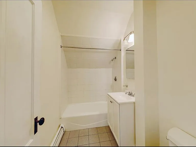 8 Poplar St #3 — Photo 6