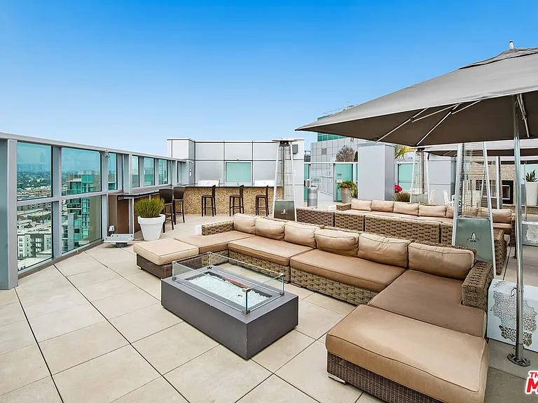 13700 Marina Pointe Dr #1507 — Photo 26