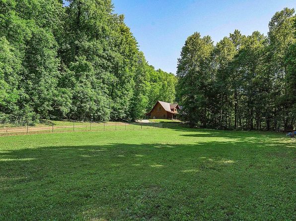 1151 Chestnut Valley Rd