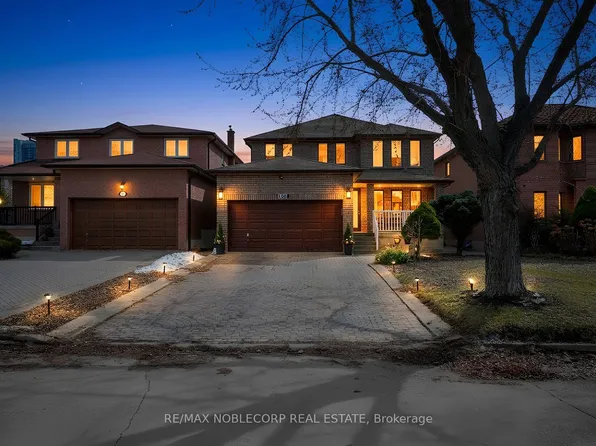 100 Glenn Hawthorne Blvd S, Mississauga, ON L5R 2K3