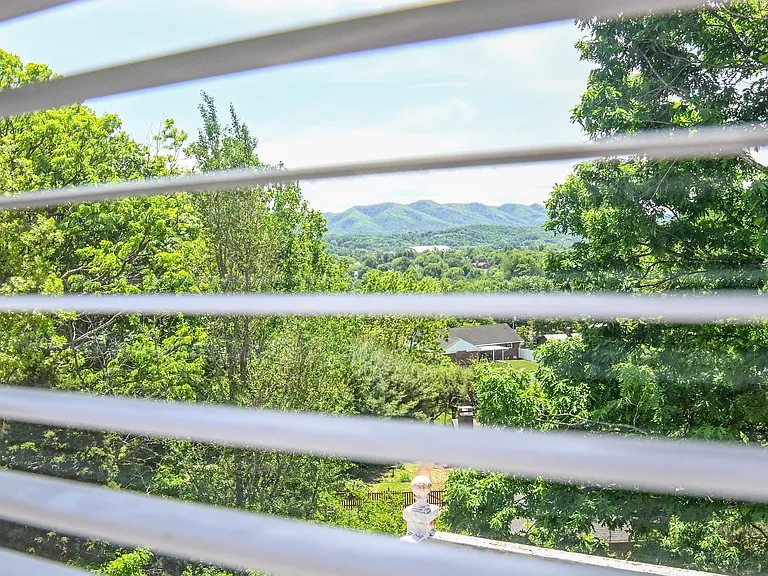 112 Barberry Rd #28 — Photo 46