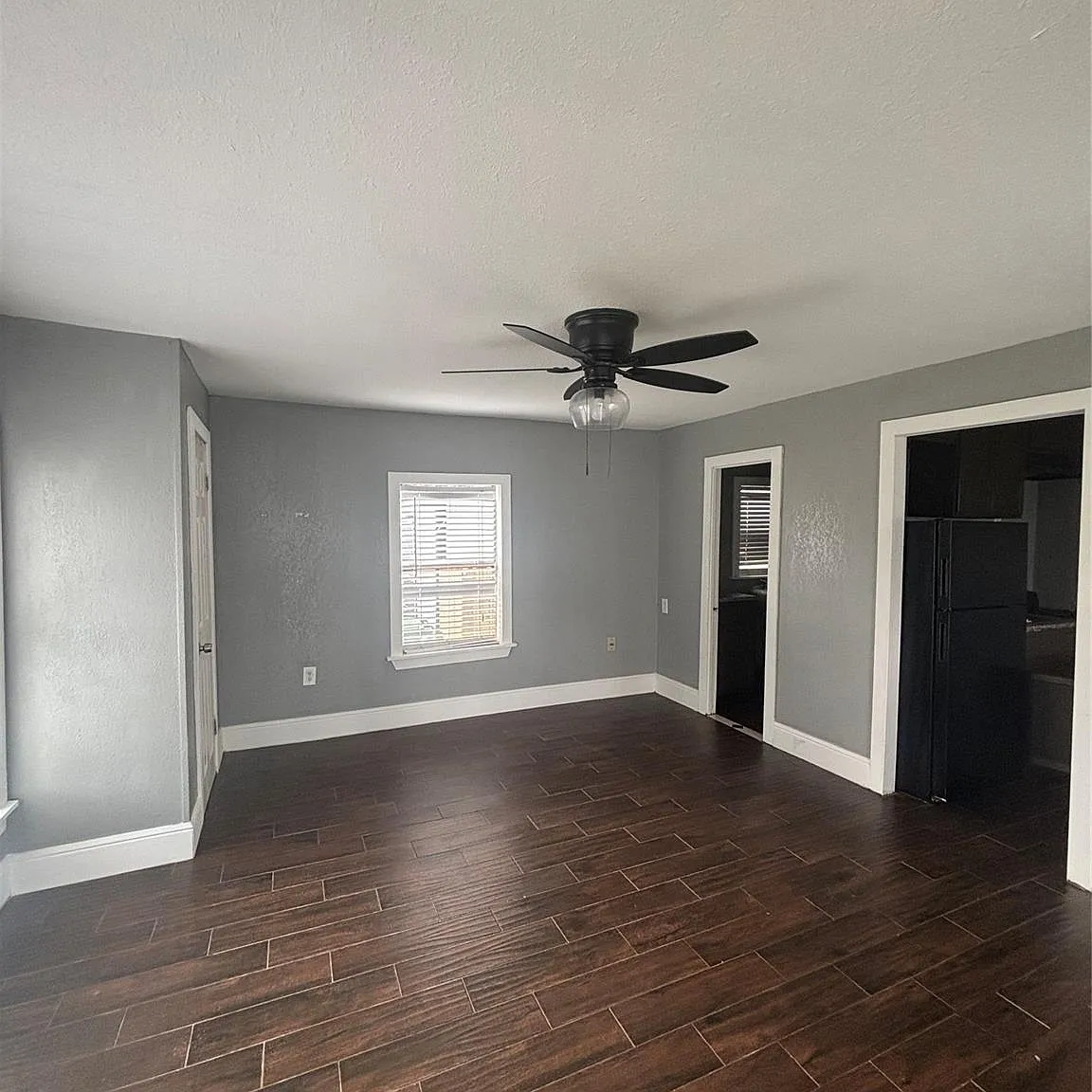 1 bed, 1.0 bath, 352 sqft, $800 — Photo 4