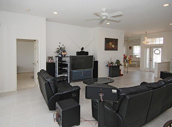 Great Room looking to Entry & Music Room