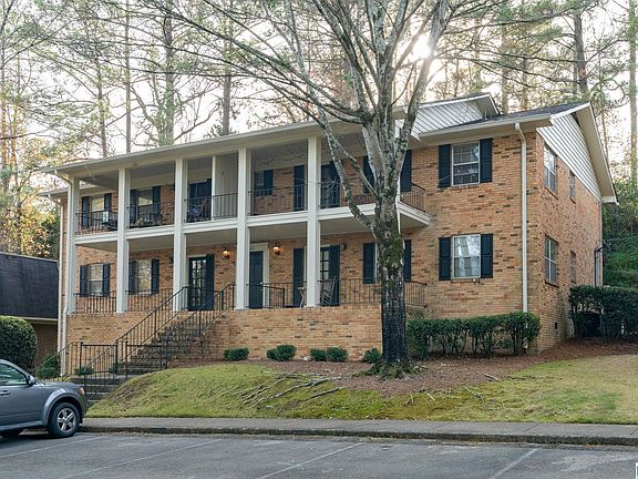 2nd image of 863 Vestavia Villa Ct APT B