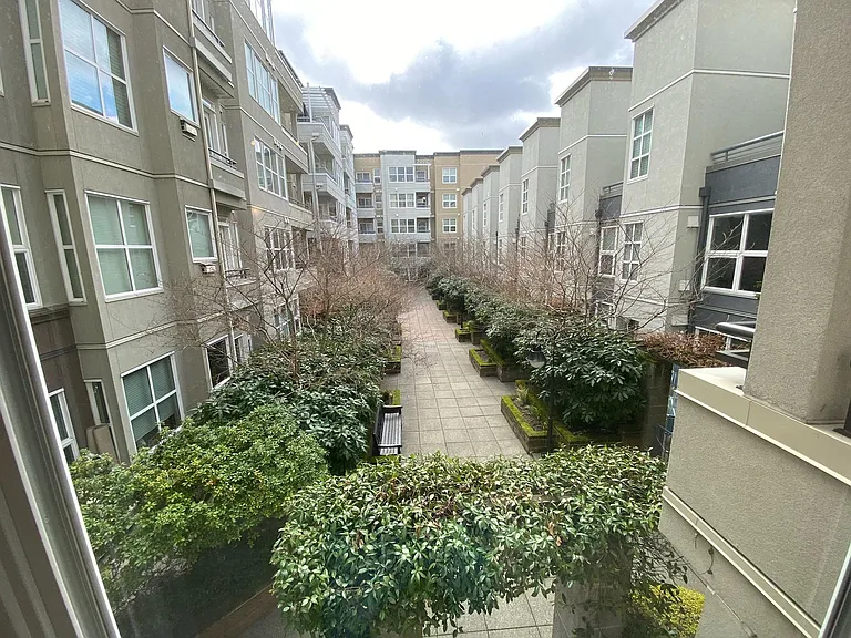 10045 NE 1st St #220 — Photo 2