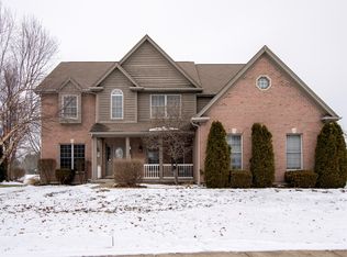 2089 Wild Dunes Ct, Geneva, IL 60134