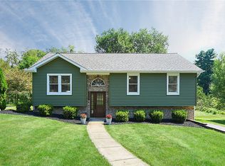 2528 Country Side Ln, Wexford, PA