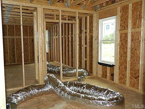 3rd image of 202 East Lake Dr