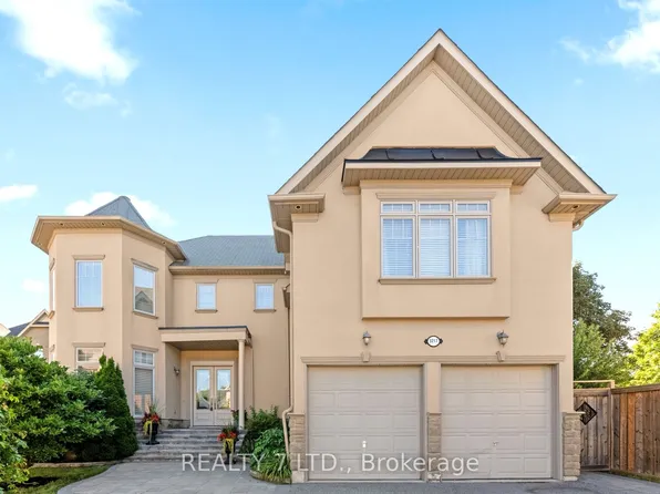 3217 Swiss Ct, Mississauga, ON L5N 5T9