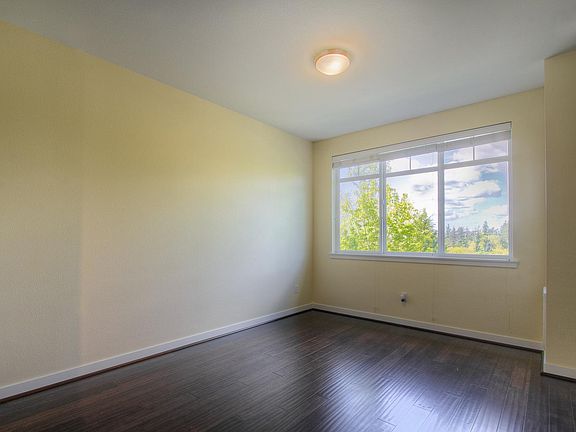 5th image of 2328 NE Park Dr