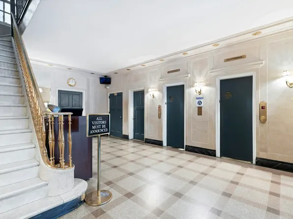 215 West 75th Street image 17 of 20